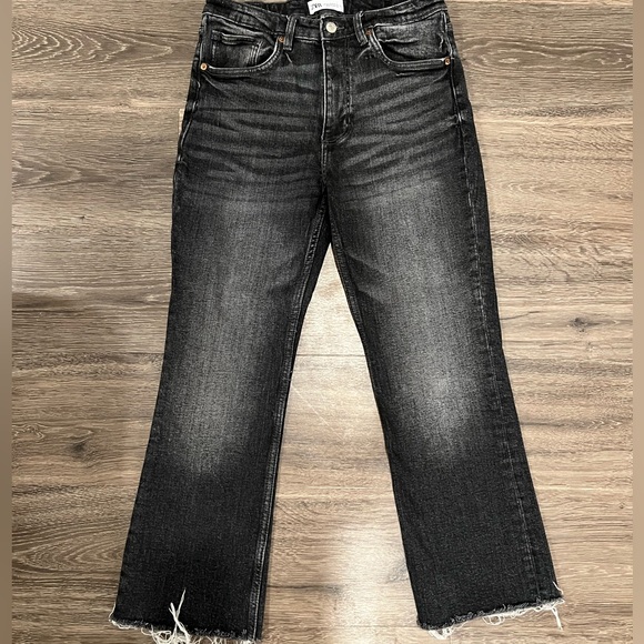 Zara Distressed Black/Dark Gray Jeans, NWOT. - Picture 2 of 3